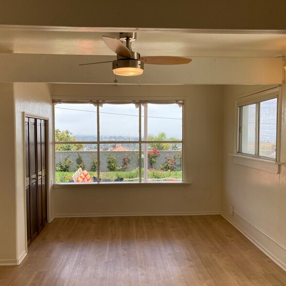 Building Photo - 2180 Foster Ave