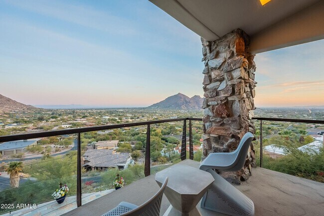 Building Photo - 7044 N Hillside Dr