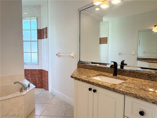 Building Photo - 5071 Coral Wood Dr