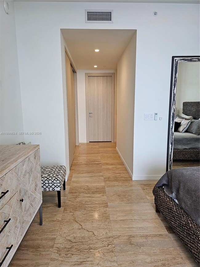 Building Photo - 1000 Brickell Plaza