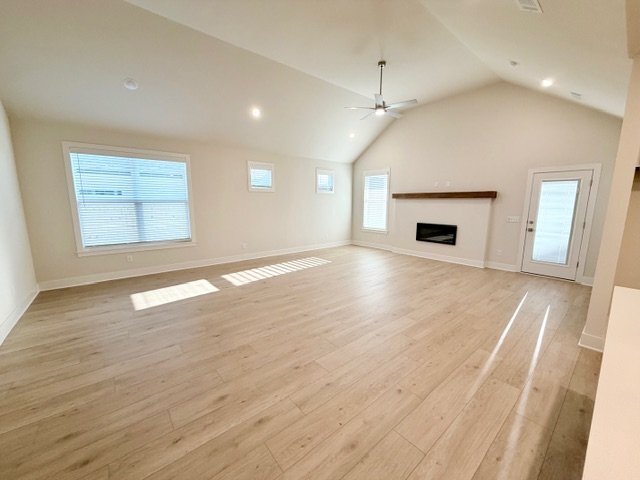 Building Photo - 416 S Calico Ave