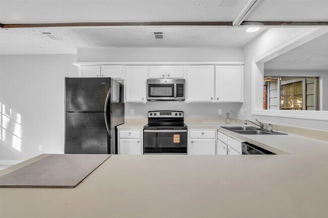 Building Photo - 11829 S Red Cedar Cir