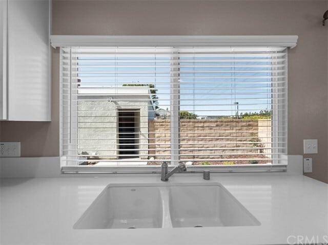 Building Photo - 12 Butterfield