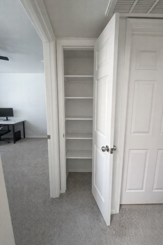 Building Photo - 220 N 22nd Pl