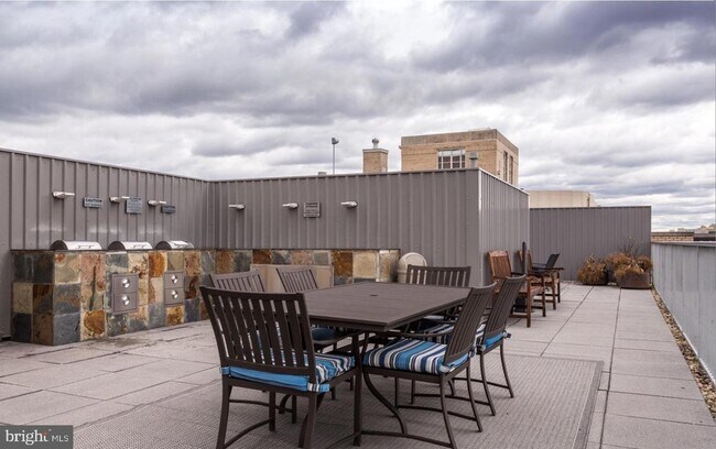 Building Photo - 1711 Massachusetts Ave NW