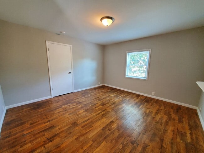 Building Photo - 5BR Home in Belknap Lookout, Walk to Downtown and Medical Mile