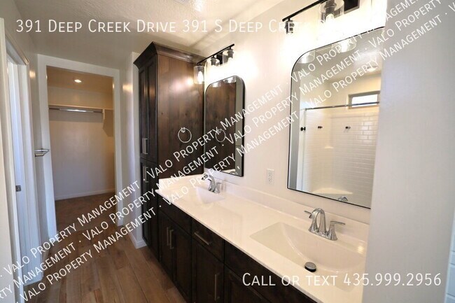 Building Photo - 391 Deep Crk Dr