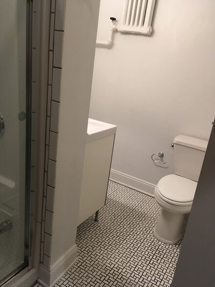 Bath - 221 W Lanvale St