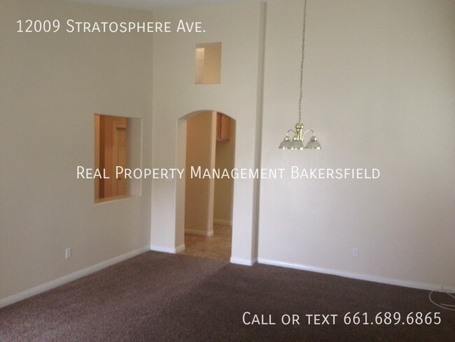 Building Photo - 12009 Stratosphere Ave