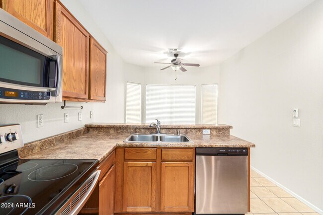 Building Photo - 14634 W Ventura St