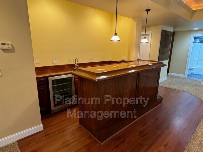 Building Photo - 917 Wallace Falls Dr