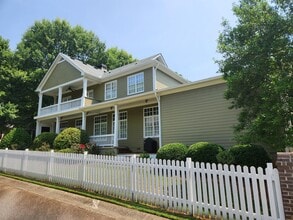 Building Photo - 113 Magnolia Blossom Way