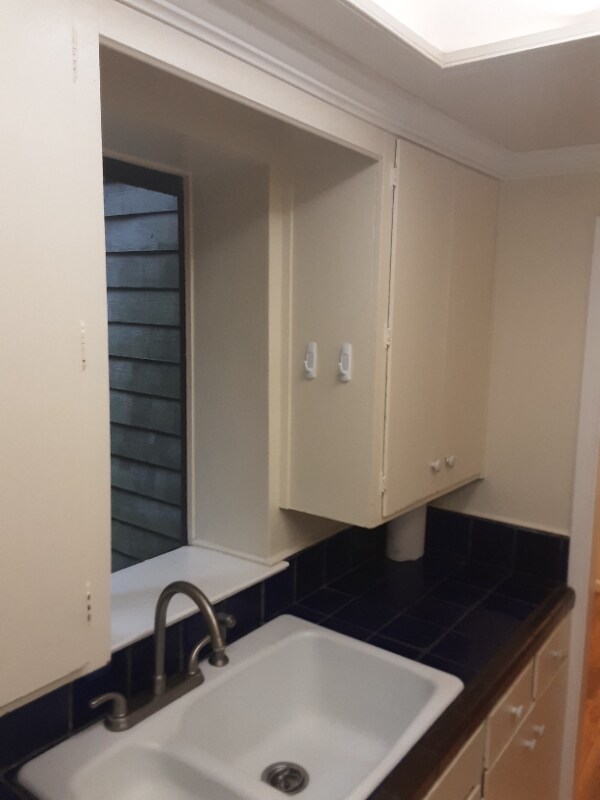 Building Photo - 17657 Navajo Trail