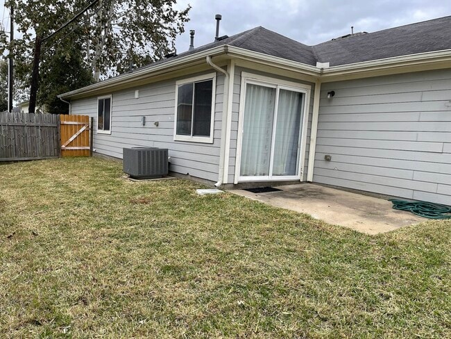 Building Photo - 1603 Nichole Woods Dr