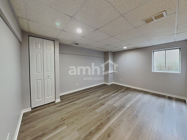 Building Photo - 1613 Gleneagle Ct