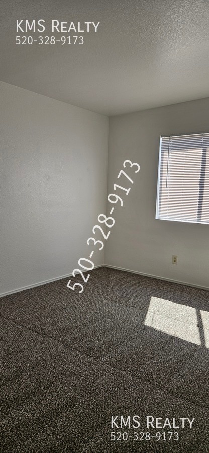 Building Photo - 631 W Kelso-