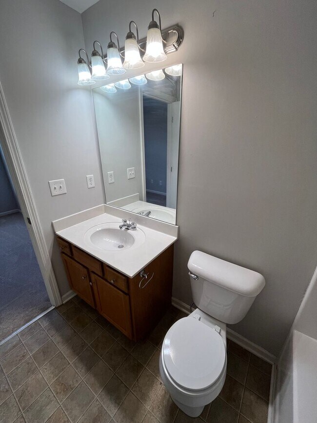 Building Photo - Upper Stone Apartments