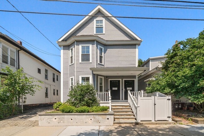 Building Photo - 36 Trull St