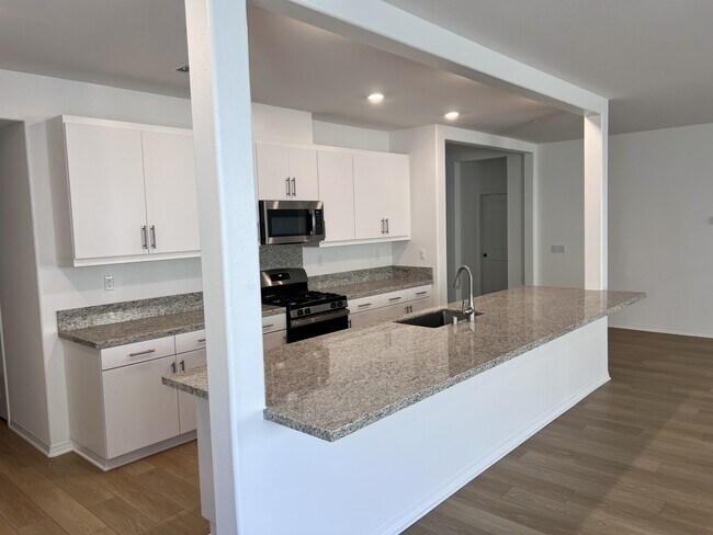 Building Photo - 30284 Truckee Cir