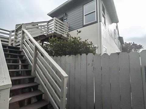 Building Photo - 212 Village Ln