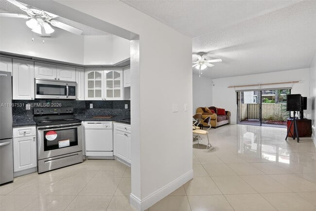 Building Photo - 13045 SW 88th Ln