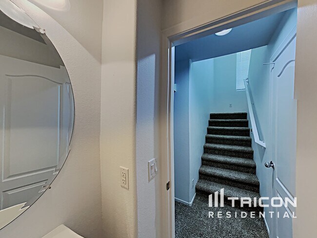 Building Photo - 7608 Symmetry Ct