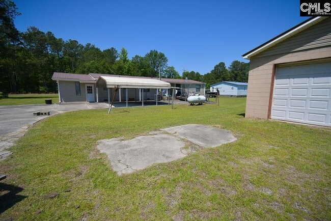 Building Photo - 749 Second Texas Rd