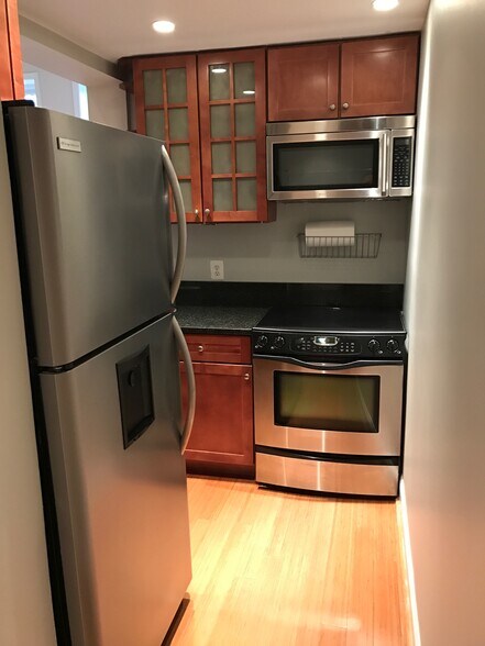 Building Photo - 1502 13th Street NW
