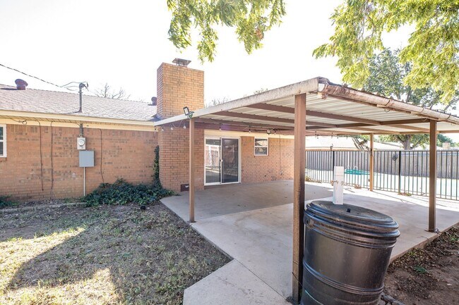 Building Photo - 1046 Jan Lee Dr