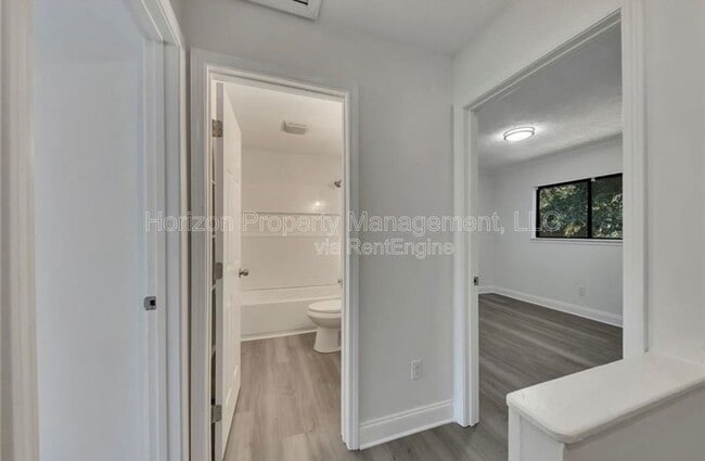 Building Photo - 43 Country Pl Ct