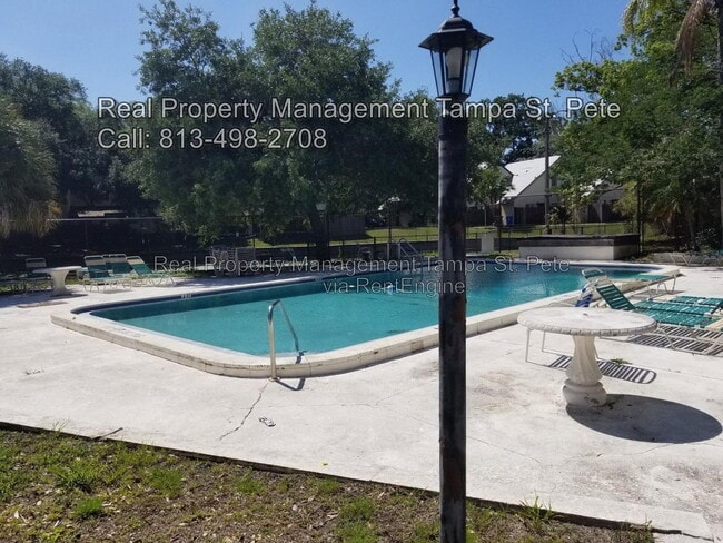 Building Photo - 5627 Ashley Oaks Dr