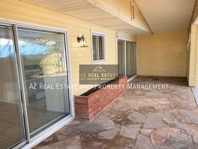 Building Photo - 6538 W Keim Dr