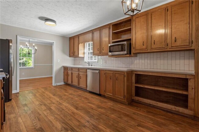 Building Photo - 37 Skyview Cir