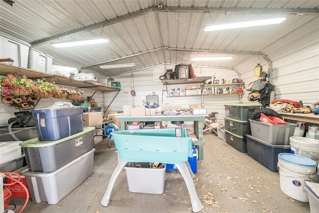 Building Photo - 8540 Boyt Rd