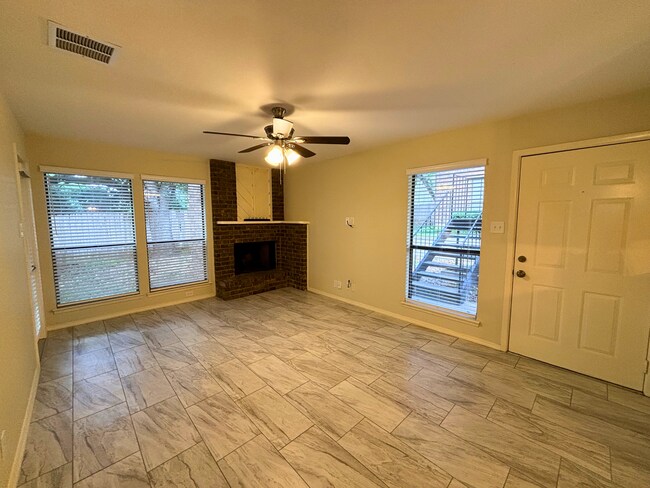 Building Photo - Move-In Special. ½ off the first full month's rent with a 12-month lease.