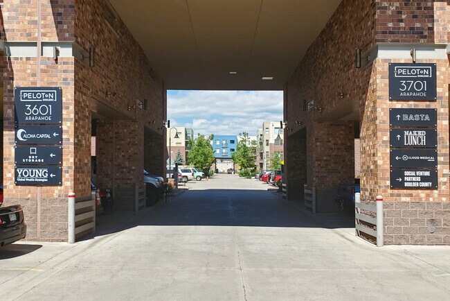 Building Photo - 3401 Arapahoe Ave