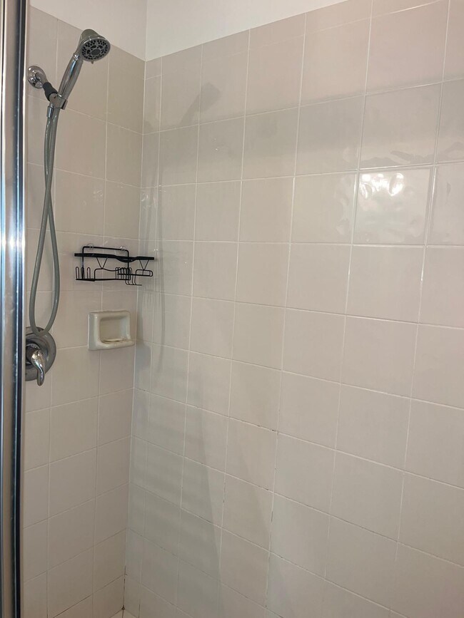 Building Photo - 767 Millbrae Ct