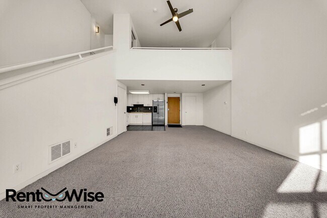 Building Photo - 68 McCoppin St