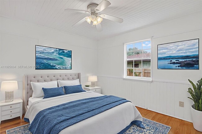 Building Photo - 321 NE 169th St