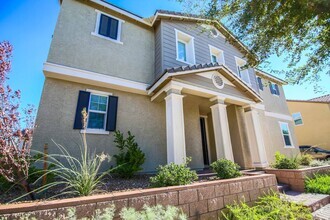 Building Photo - IMMACULATE 3 BEDROOM IN INSPIRADA!