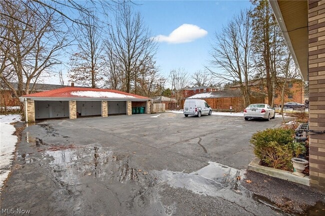 Building Photo - 211 Buffington Rd