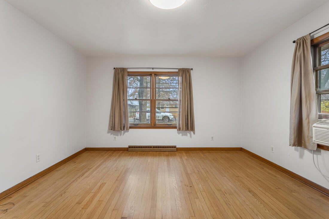 Building Photo - 1320 Alms Dr