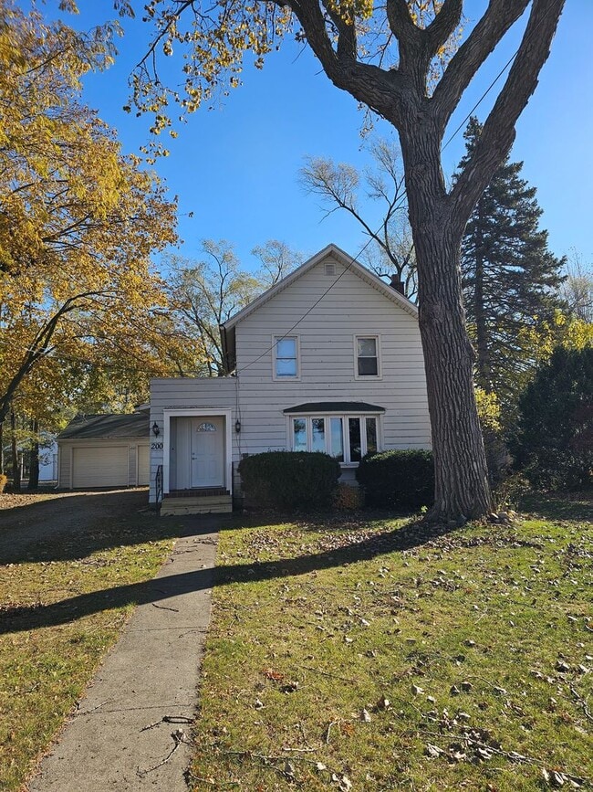 Building Photo - Great Two Bedroom Home in Haskins