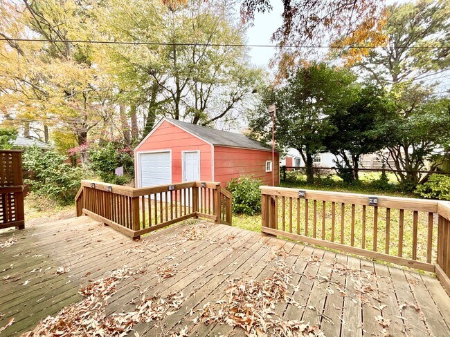 Building Photo - Cozy Home in Norfolk!
