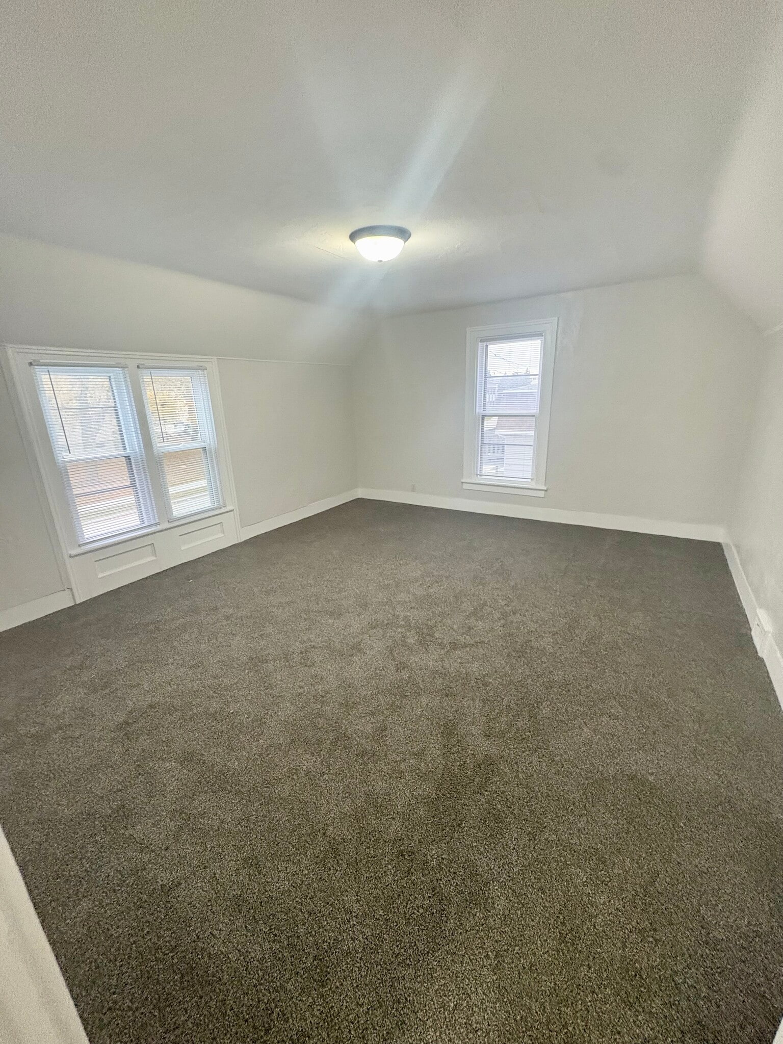 Building Photo - 700 W Lincoln Ave