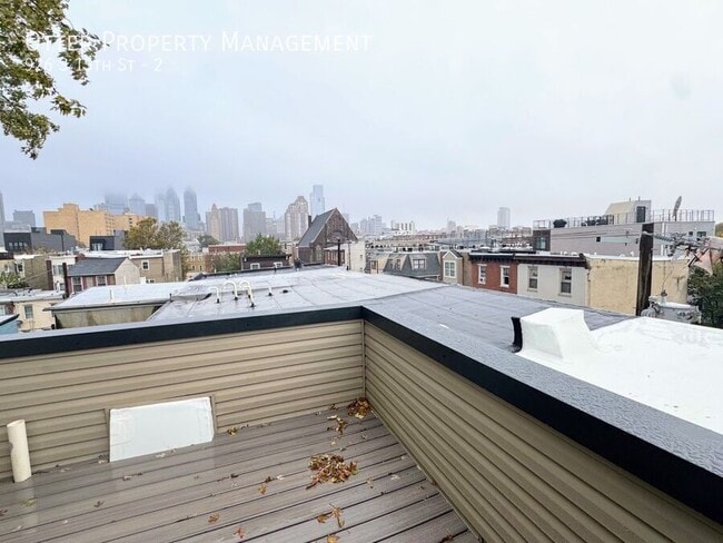 Building Photo - 926 S 15th St