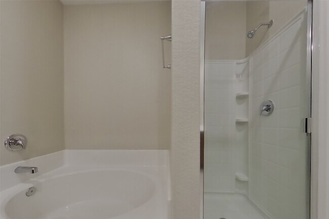 Building Photo - 301 Summer Horse Dr