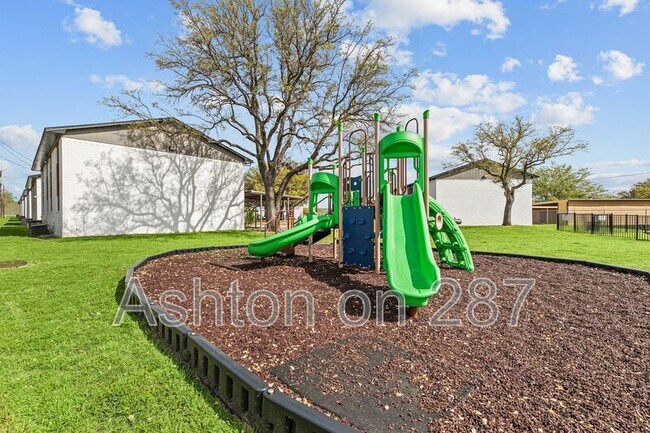 Building Photo - 1301 US-287