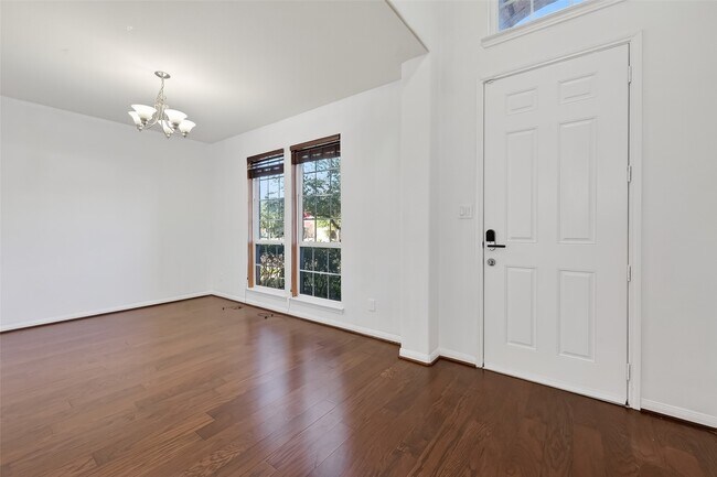 Building Photo - 20515 Bandrock Terrace