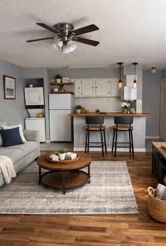 Building Photo - 9809 Walnut St